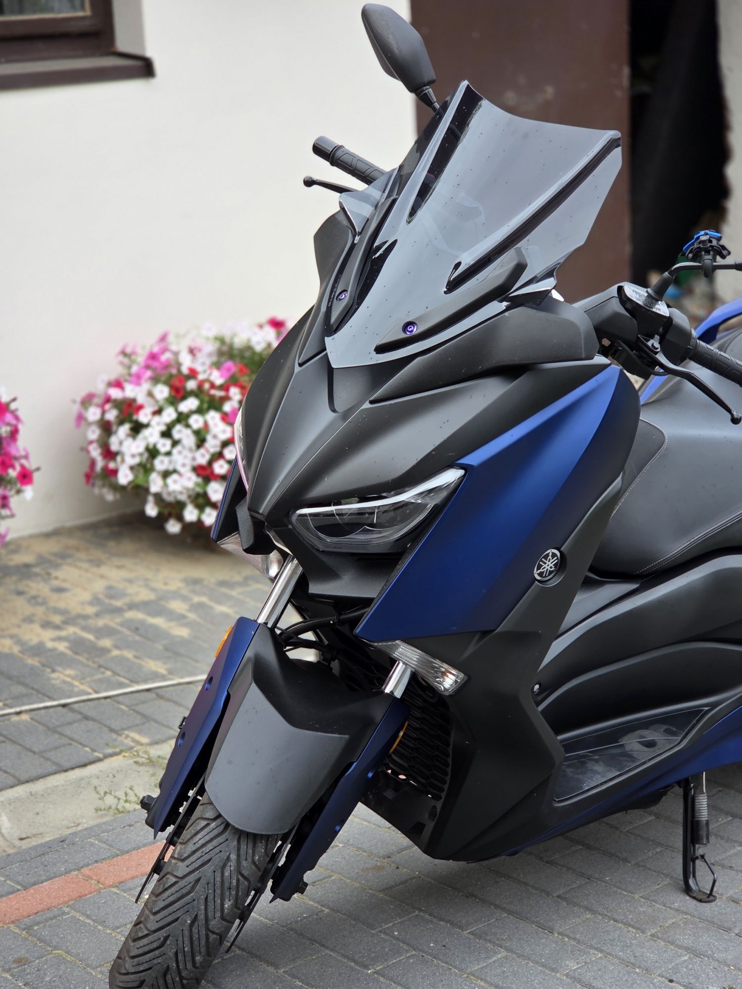 Yamaha XMAX 400 Tech-Max, niebieska, stan idealny, okazja