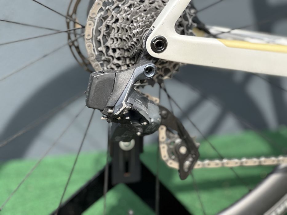 Karbonowa szosa SCOTT Addict RC Sram Force AXS 12s Syncros roz: L/56