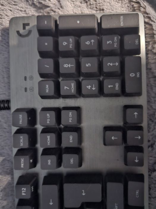 Klawiatura mechaniczna logitech g413 carbon.