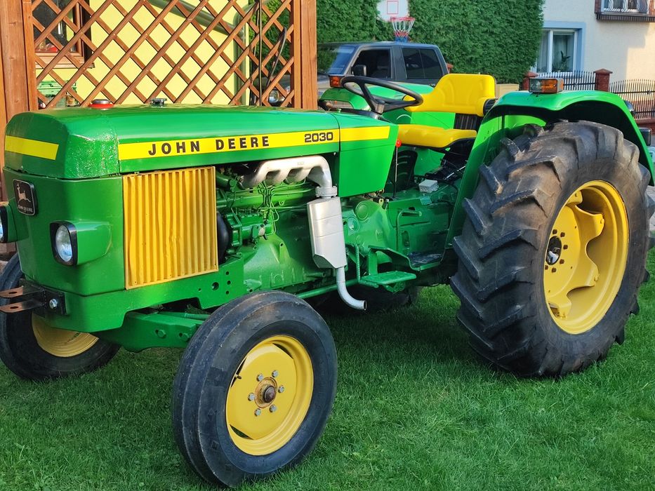 JOHN DEERE 2030 sprzedam
