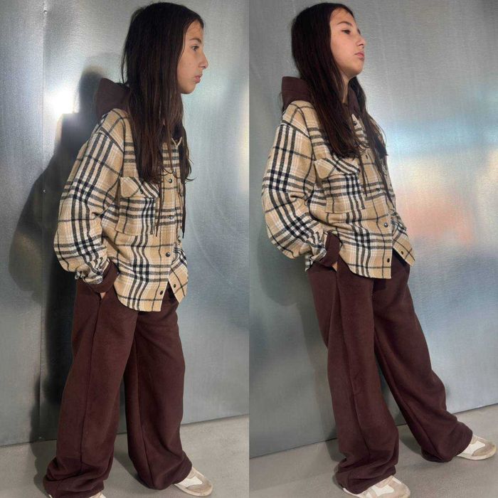 Трендовий флісові комплект для дівчинки. Розпродаж! Розмір 134-140см.