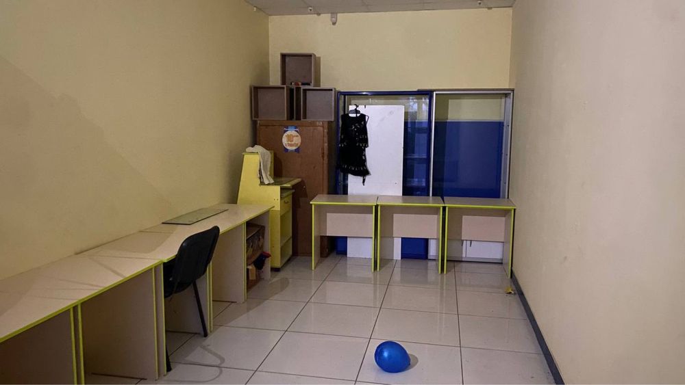 81,3 м.Вільне з 27.10.25 Приміщення офісу з прож біля центру з гаражем