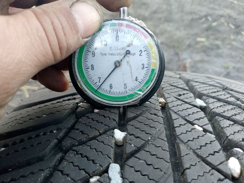 Opony zimowe 225/50/17