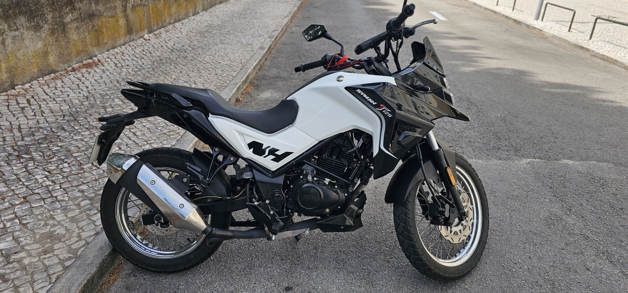 Moro Sym 125 NHT
