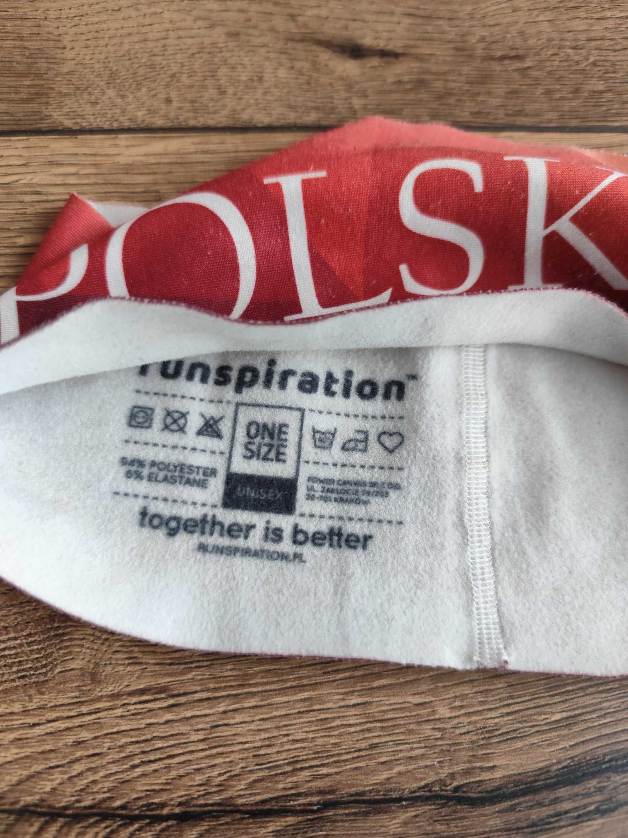 Opaska biegowa na głowę z napisem Polska.