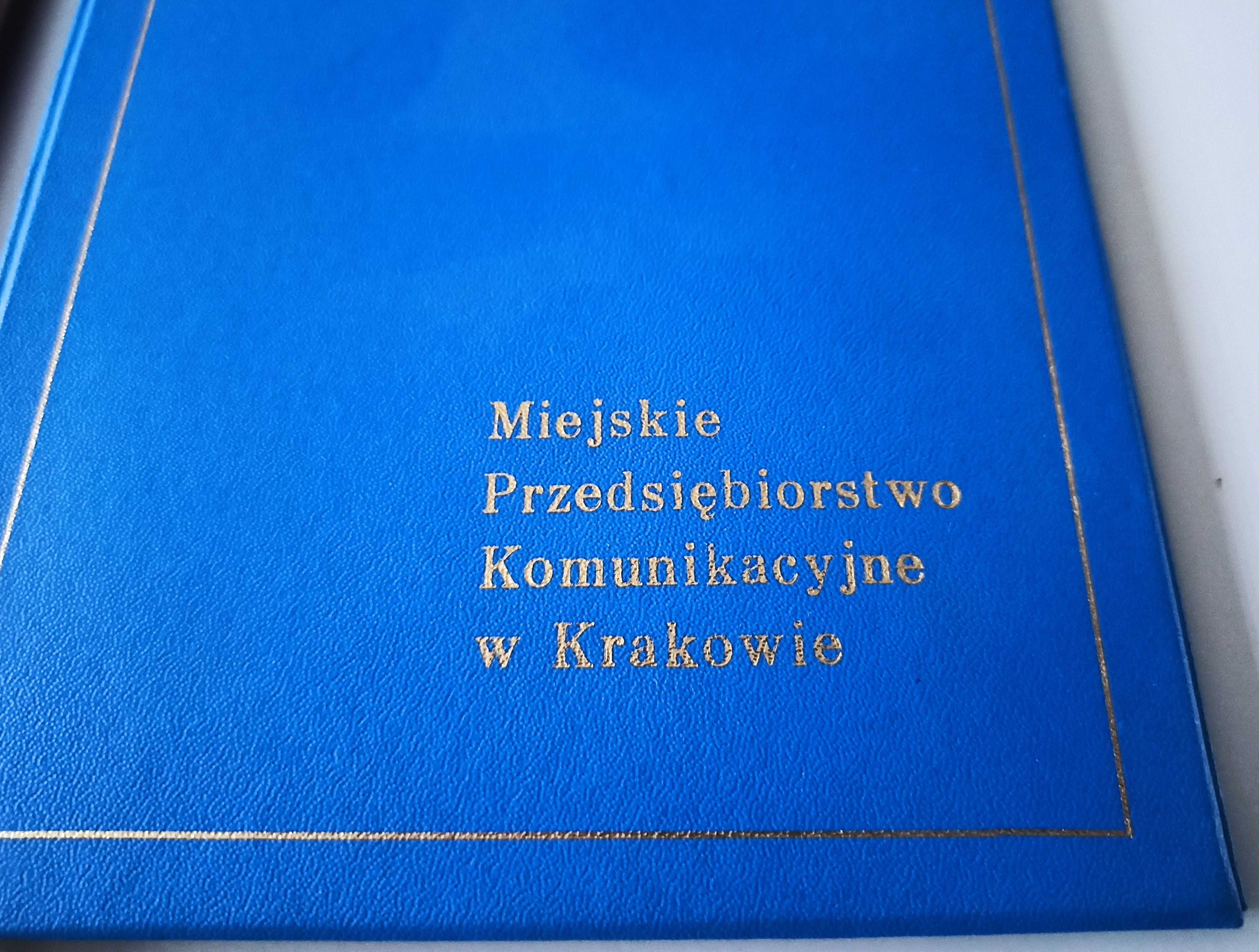 skóropodobna okładka na dyplom MPK Kraków lata 80-te A5 9 sztuk