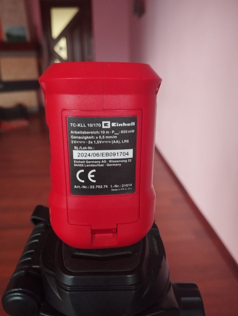 Нівелір Einhell  TC -kll 10/170 та ТЕ-LL 360