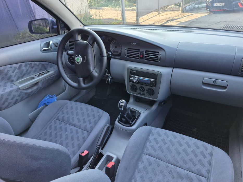 Skoda Oktavia tour 1.8mpi v20 liftback