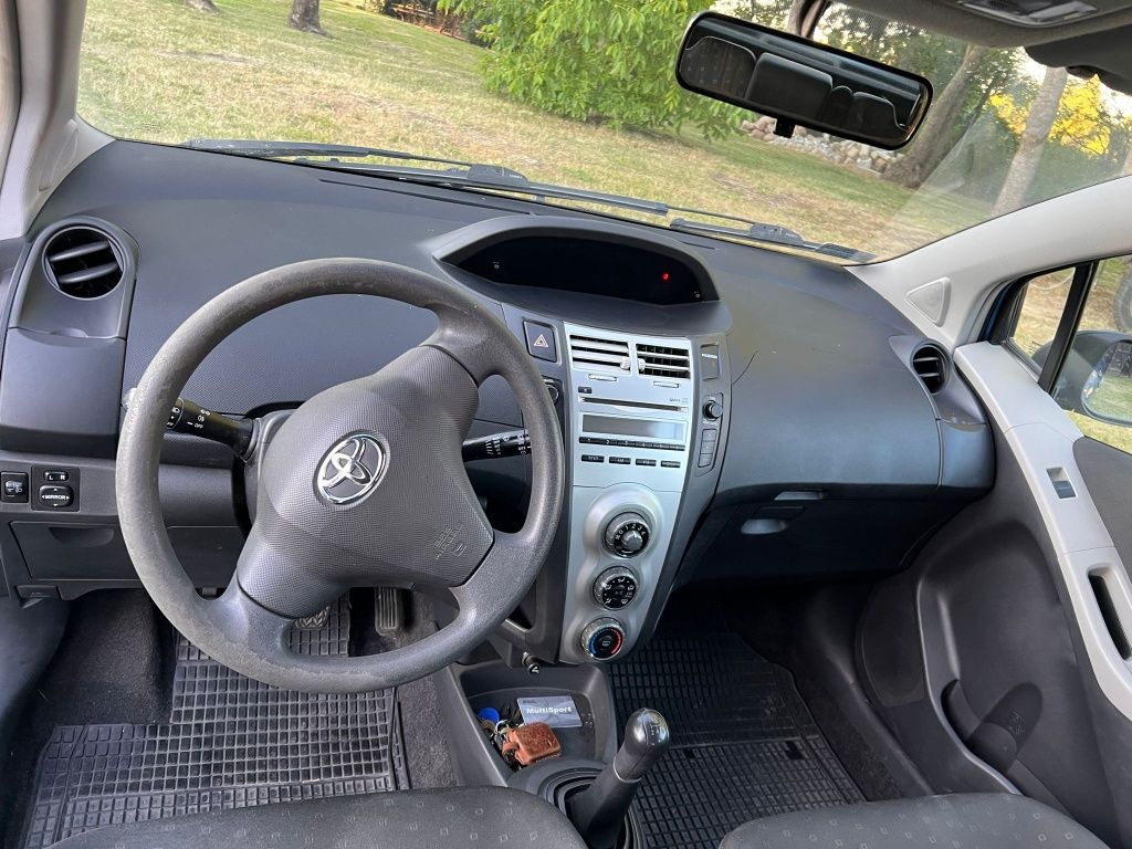 Toyota Yaris 1.0 Polecam