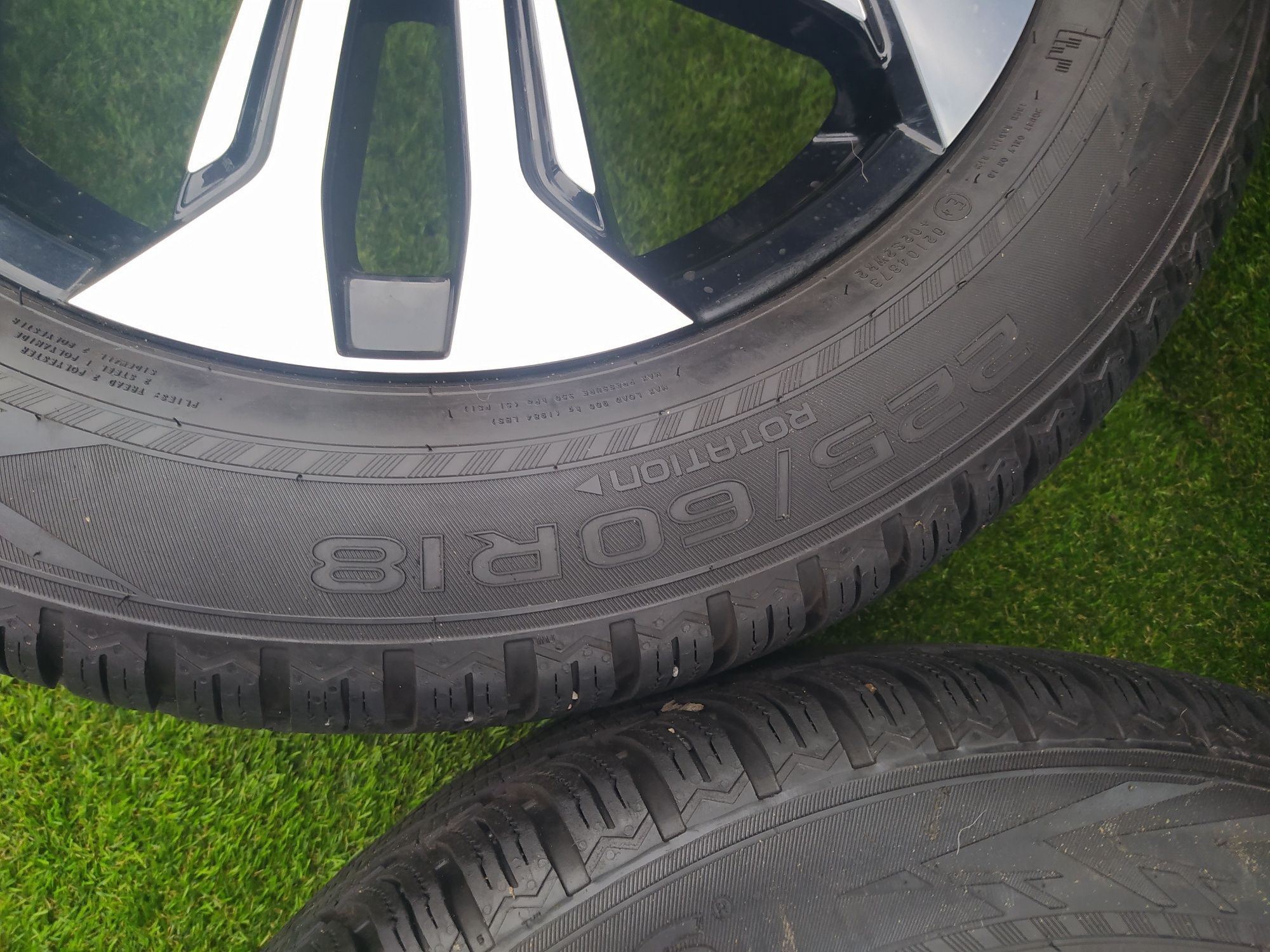 Felgi koła Toyota FAV 4 V 225/60 R18 Zima