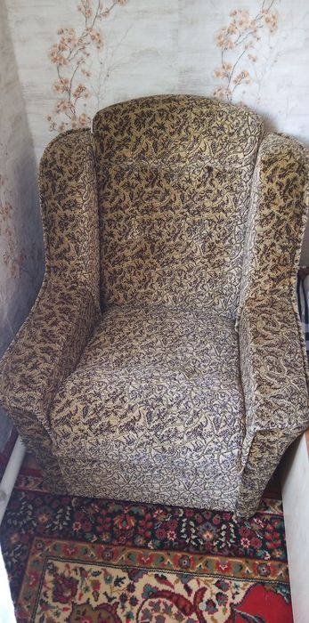 Продам два кресла