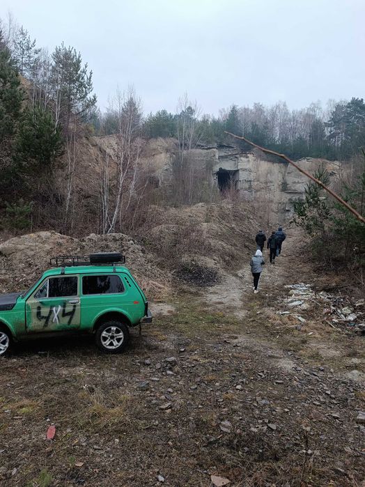 Продам ниву підготовлена для офроуда