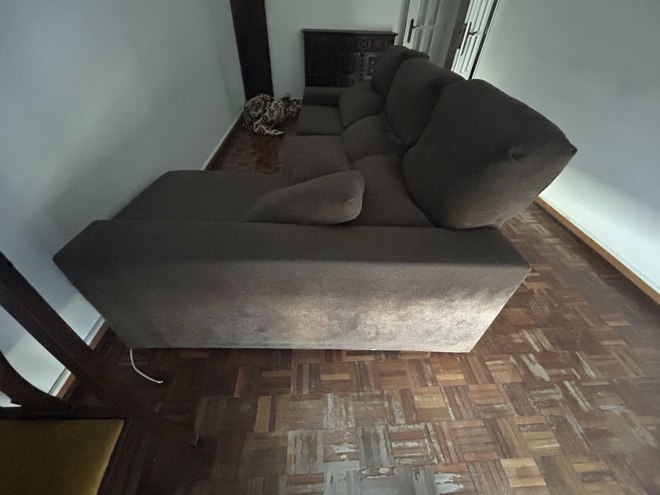 Sofa em L castanho