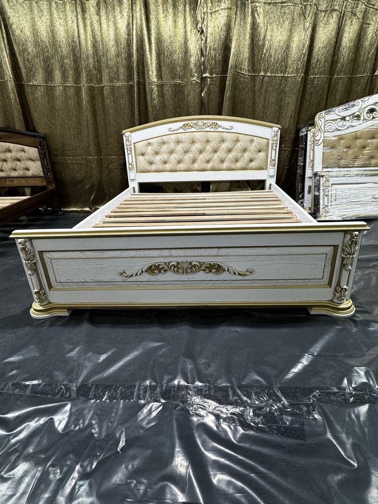 Ліжко деревяне,різблене ліжко,160х200,двохспальне ліжко