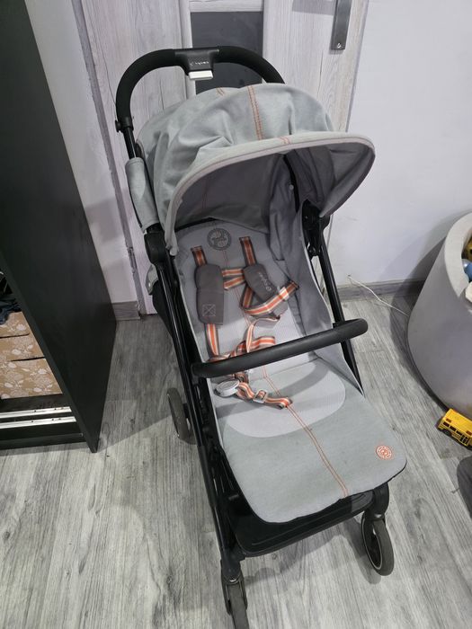 Sprzedam spacerówk cybex bezzy zakupiona 4 miesiące temu