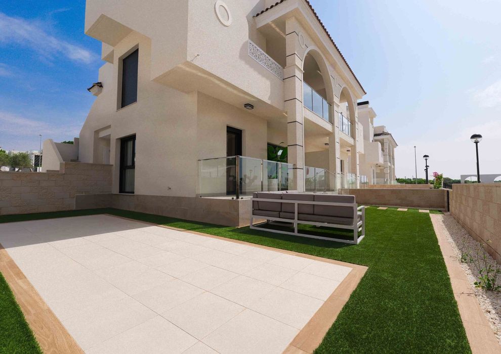 Hiszpania | Nowy apartament | Ogród | Basen | Inwestycja