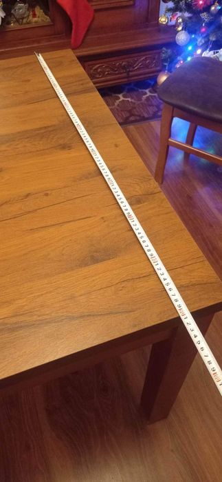 Drewniany, masywny stół z 6 krzesłami,stan bardzo dobr