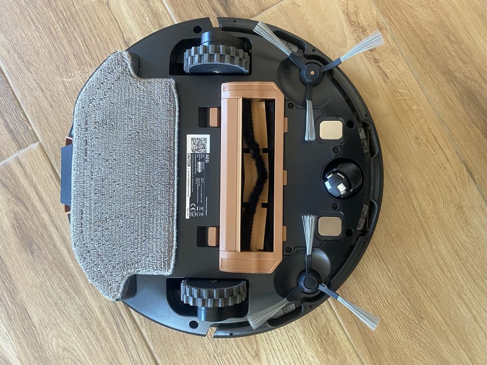 Aspirador robot AEG