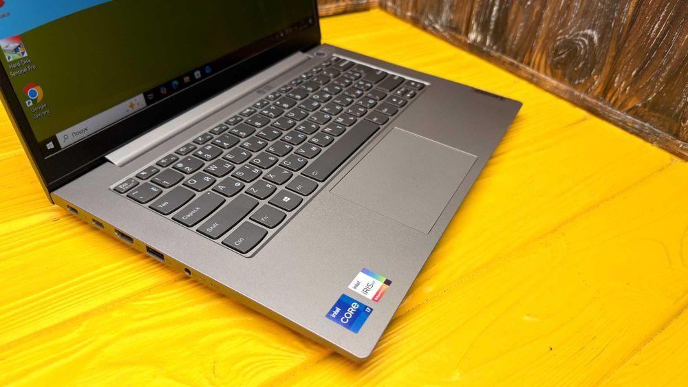 Потужний Офісний Ноутбук з Сенсорним Екраном Lenovo Thinkbook 14 G2