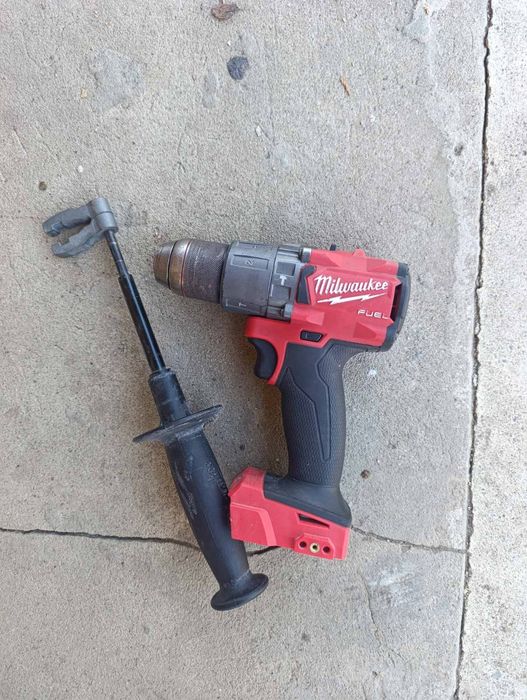 Шуруповерт Milwaukee m18 2804