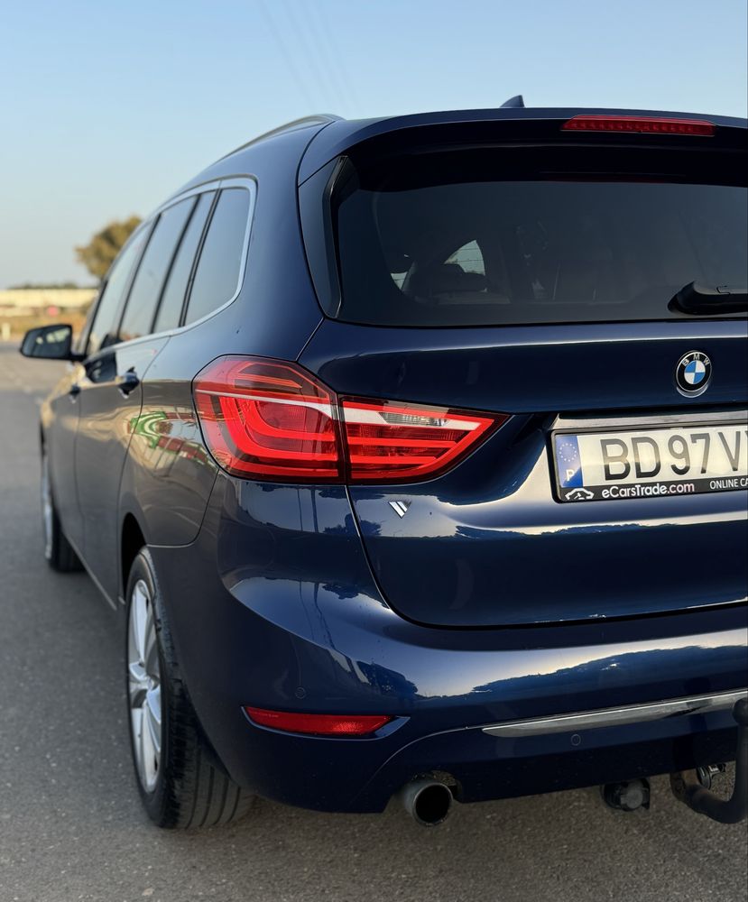 BMW 216D Luxury Line 7Lugares
