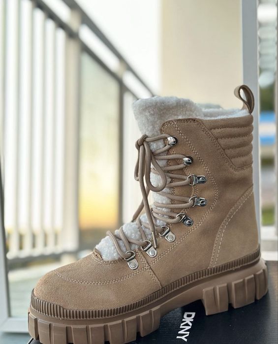 Жіночі шкіряні білі черевики ботінки  US 9 устілка 26 см. Michael Kors