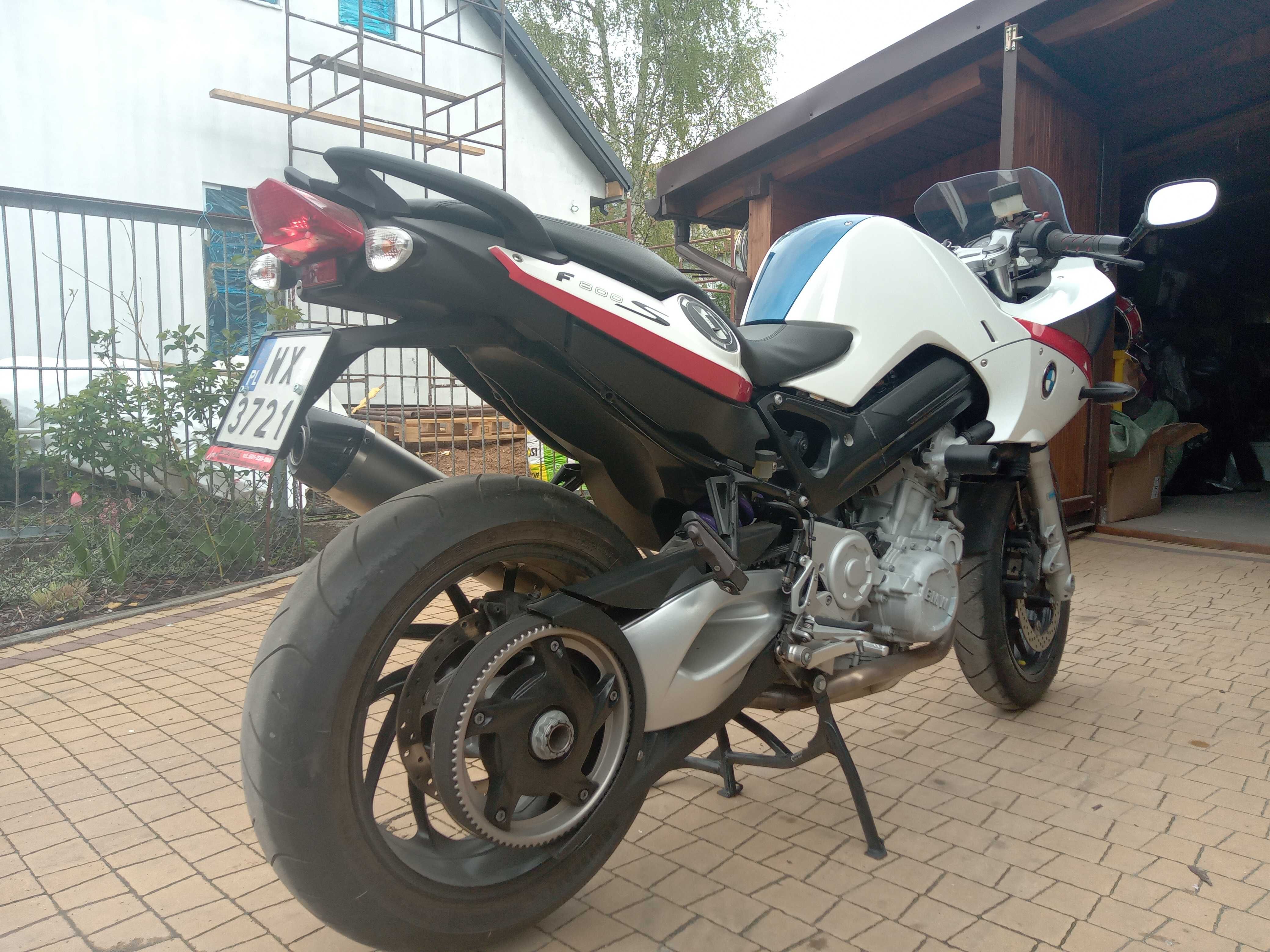 BMW f 800 s od motocyklisty