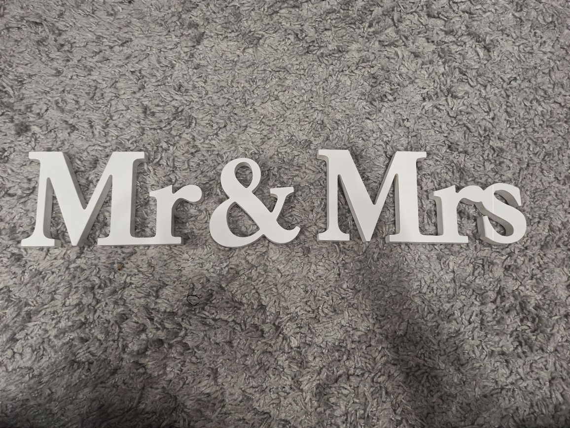 Drewniany napis Mr & Mrs ślub wesele