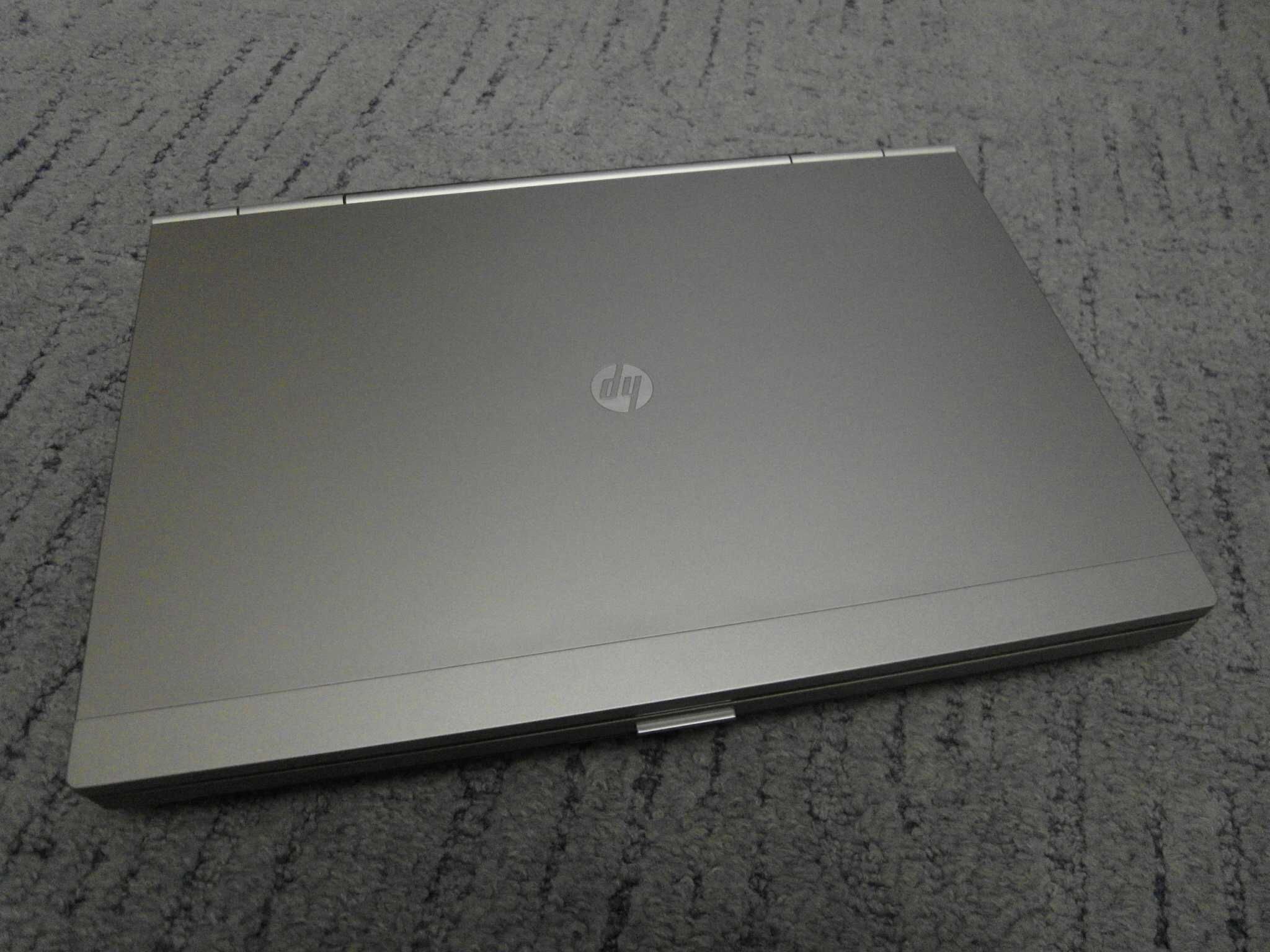 HP как новый/ Core i5/ 8Гб/SSD 250Гб/ две батареи по 4 часа каждая