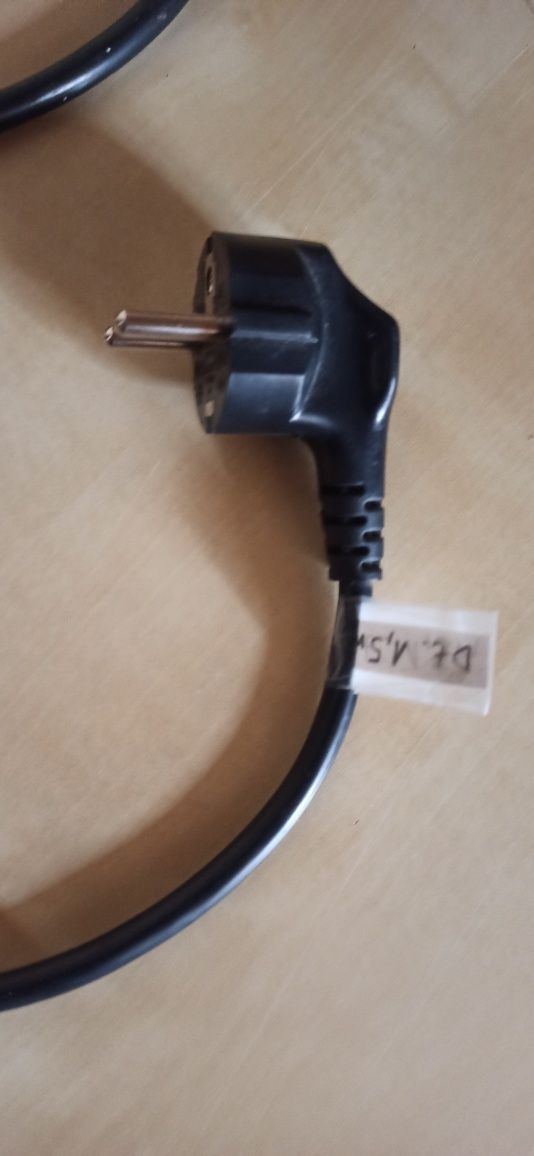 Kabel zasilający do komputera, monitora 1,5m lub 2,47m