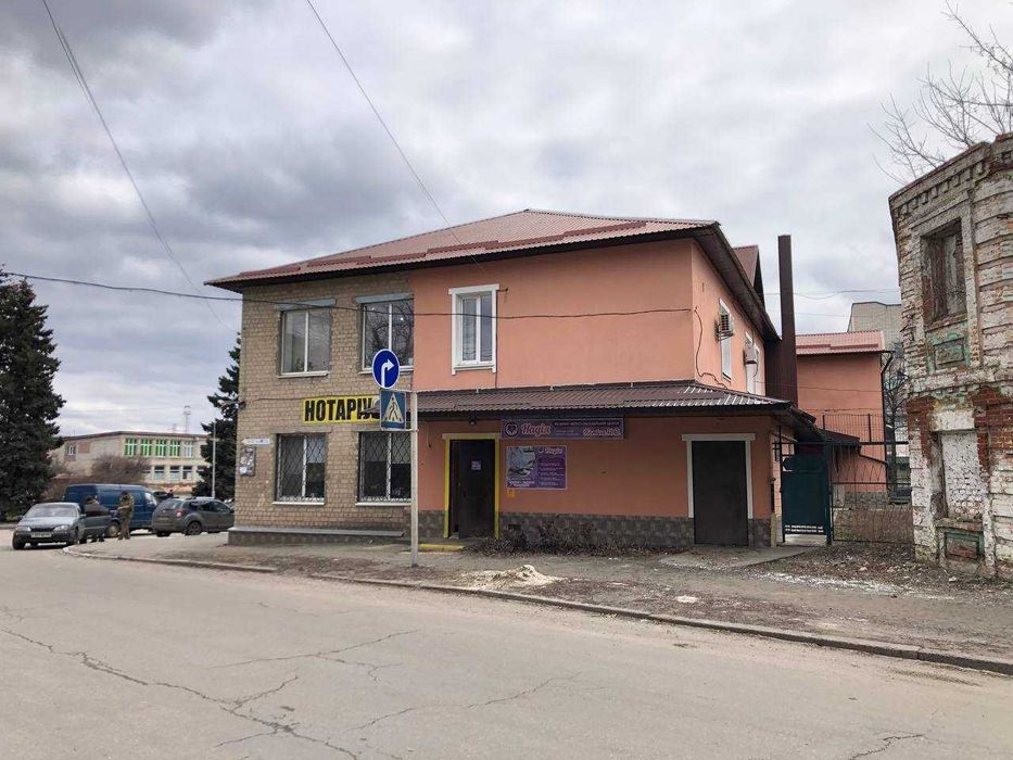 Офісно-готельний центр "НОВИНКА" в центрі міста Лозова