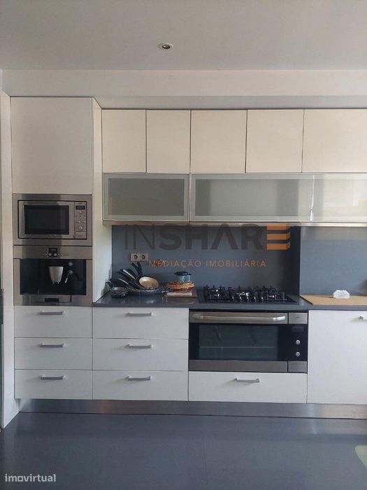 Moradia T3 com Logradouro para Arrendamento – Quinta das Oliveiras, Lo