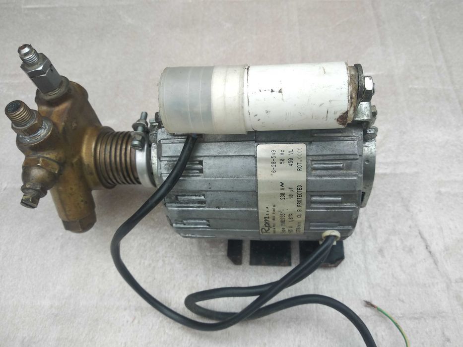 Помпа до кавомашини з двигуном