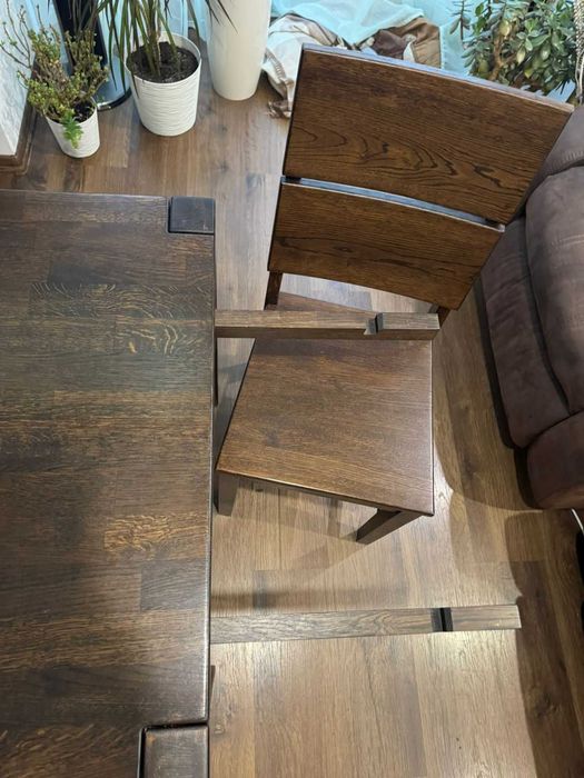 Дубовий стіл 120-200см розкладний + 2 дерев'яні стільці, ТОВ ЛОРІ