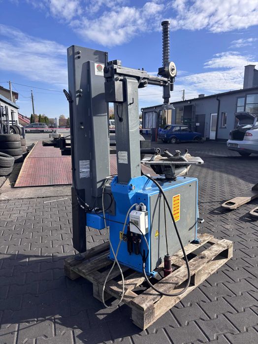 Montażownica do opon Beissbarth z ramieniem run flat