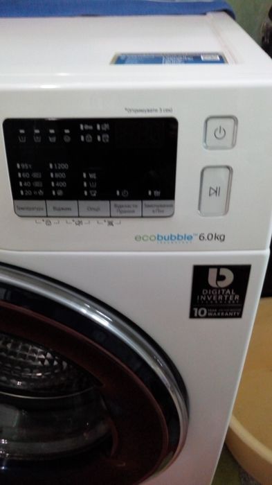 Машинка автомат самсунг.