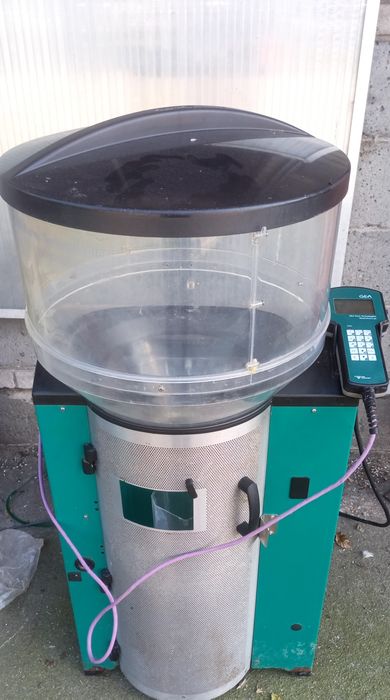 Stacja odpajania cieląt Gea Lely deLaval