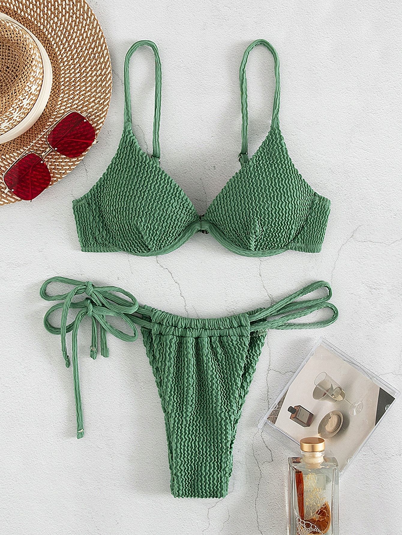 Strój Kąpielowy Bikini Teksturowany Z Fiszbinami Zielony Stringi M