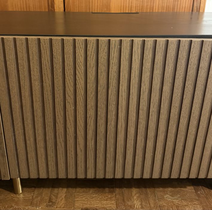 Móvel tv IKEA preto/castanho com ripado
