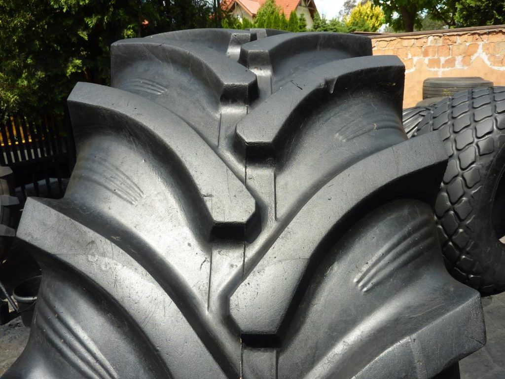 Opona używana rolnicza 600/65R38 OZKA AGRO10; 2000zł W3399