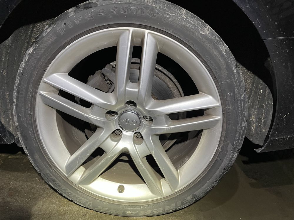 Диски Audi з гумою 255/40 R19