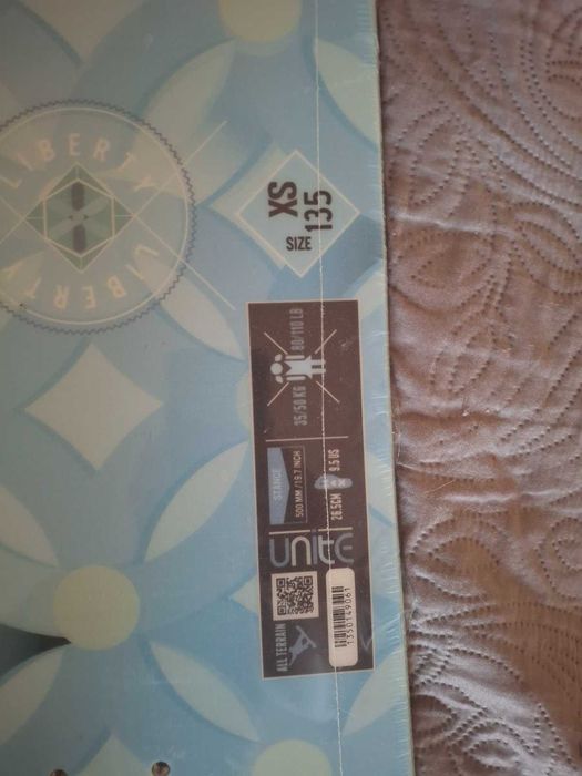 Абсолютно новий сноуборд