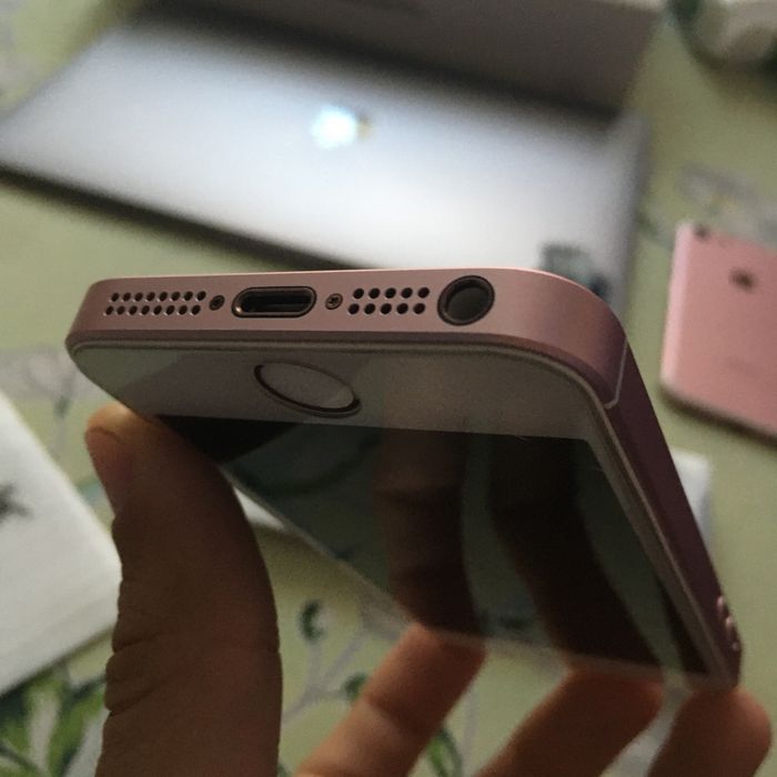 iPhone SE pink 16gb R-sim ідеал