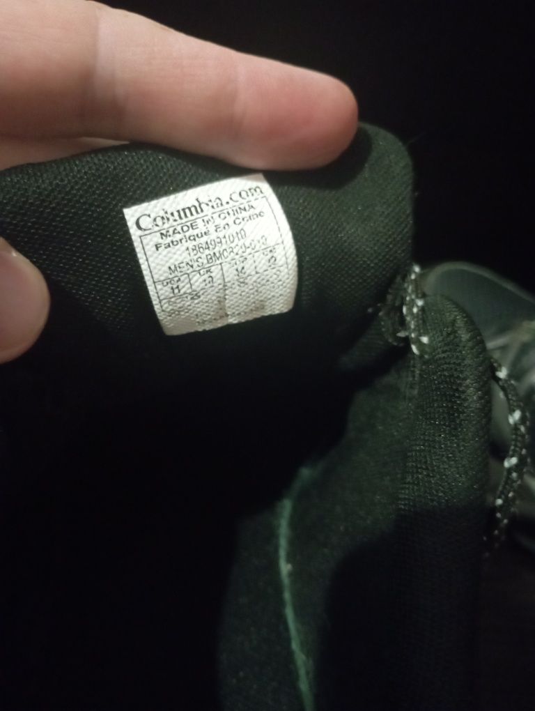 Продам кросівки Columbia