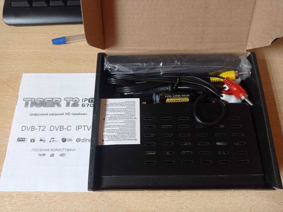 Тюнер Tiger T2 IPTV 6701