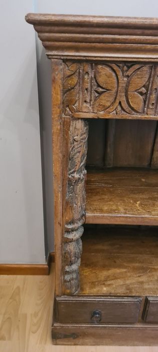 Komoda- drewno egzotyczne