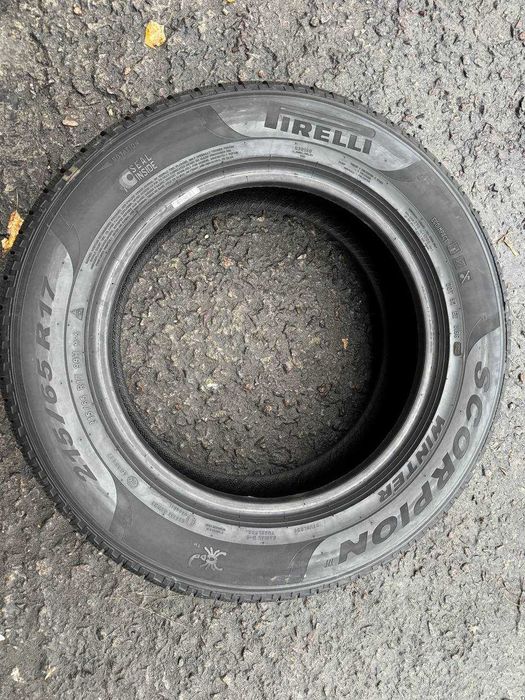 Шини зима 215/65/R17 Pirelli Scorpion Winter 95% 2022рік