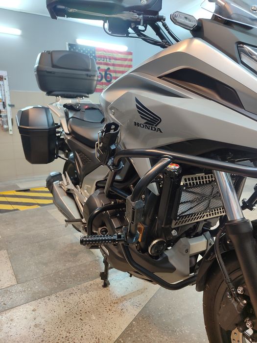 Продам новий офіційний мотоцікл Honda NC 750 DCT