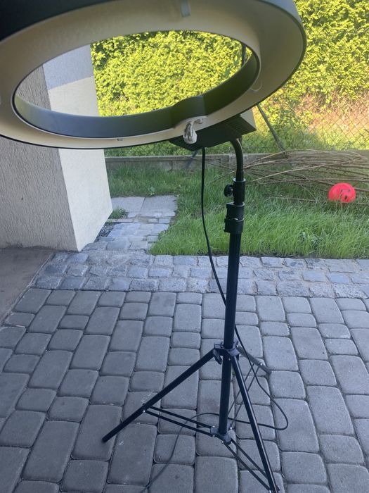 Lampa pierscieniowa na statywie 2 szt