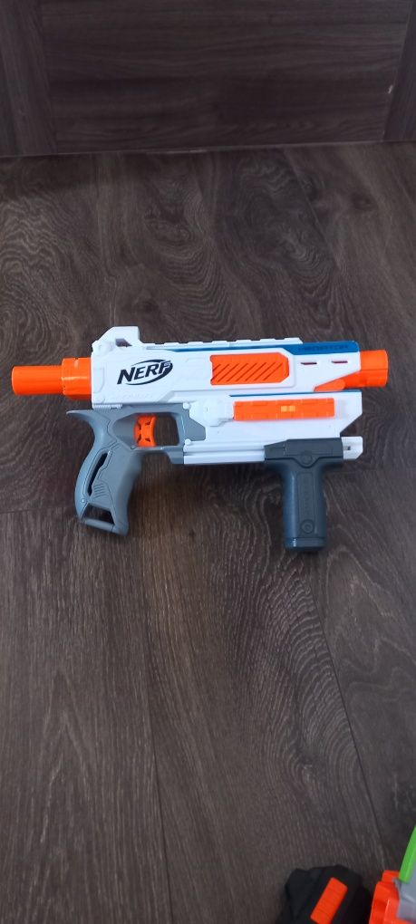 Pistolet Karabin Nerf - cena za całość 260